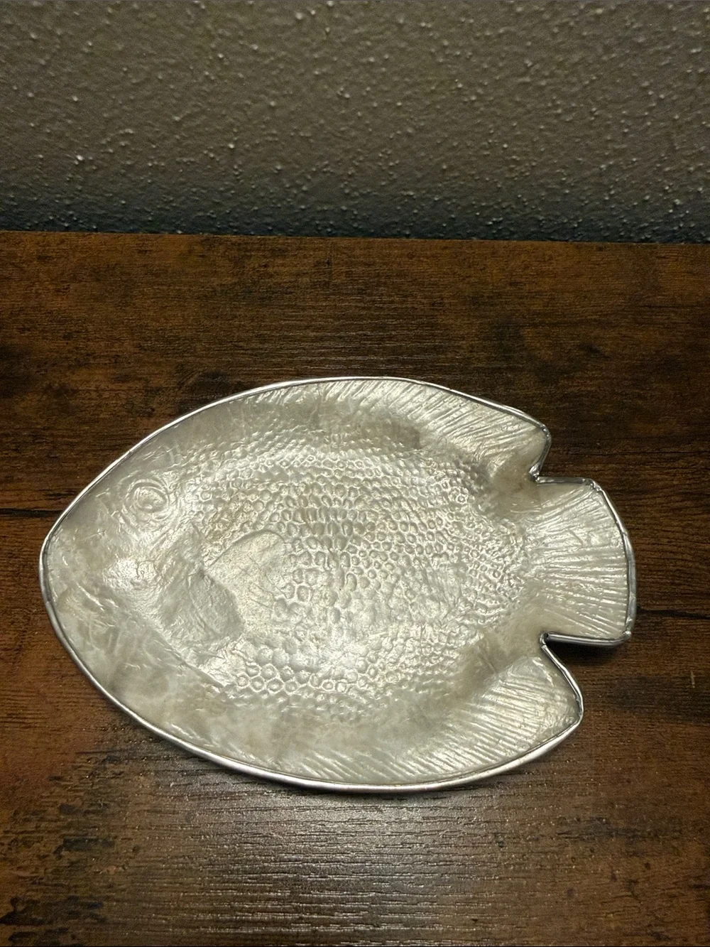 Vintage mother-of-pearl Fish-Shaped Dishes Set of 3 in Silver-White Finish